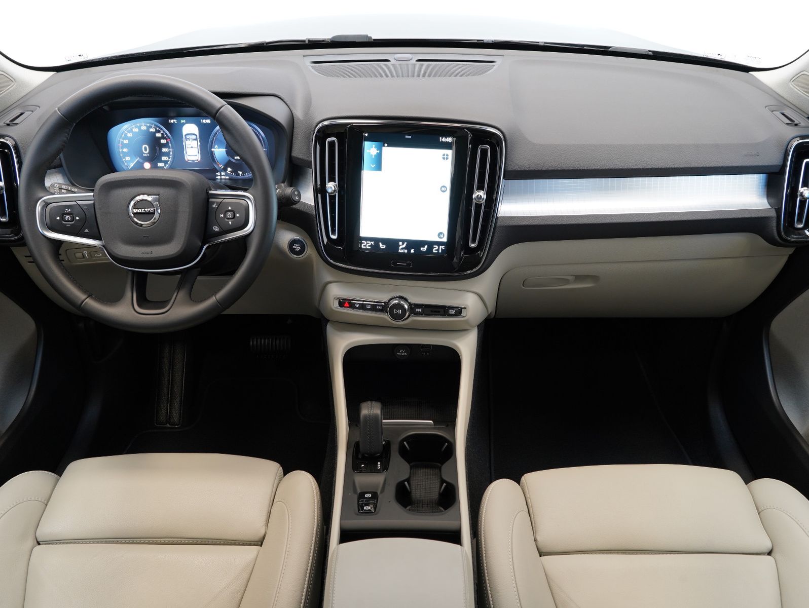 Fahrzeugabbildung Volvo XC40 T4 Recharge Plug-In Hybrid R Design Ex.
