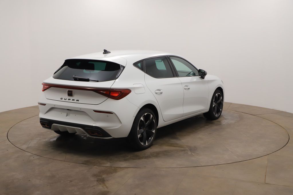 Cupra Leon 1.4 TSI e-HYBRID 150kW Tempo*PDC*RFK*Klima