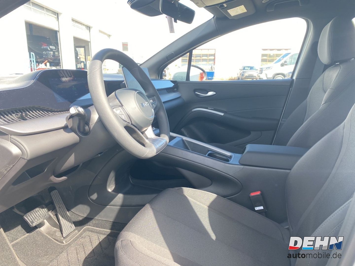 BYD DOLPHIN