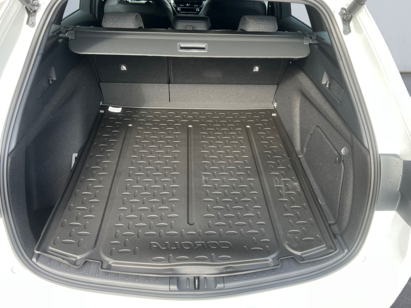 Toyota Corolla - Bild 18