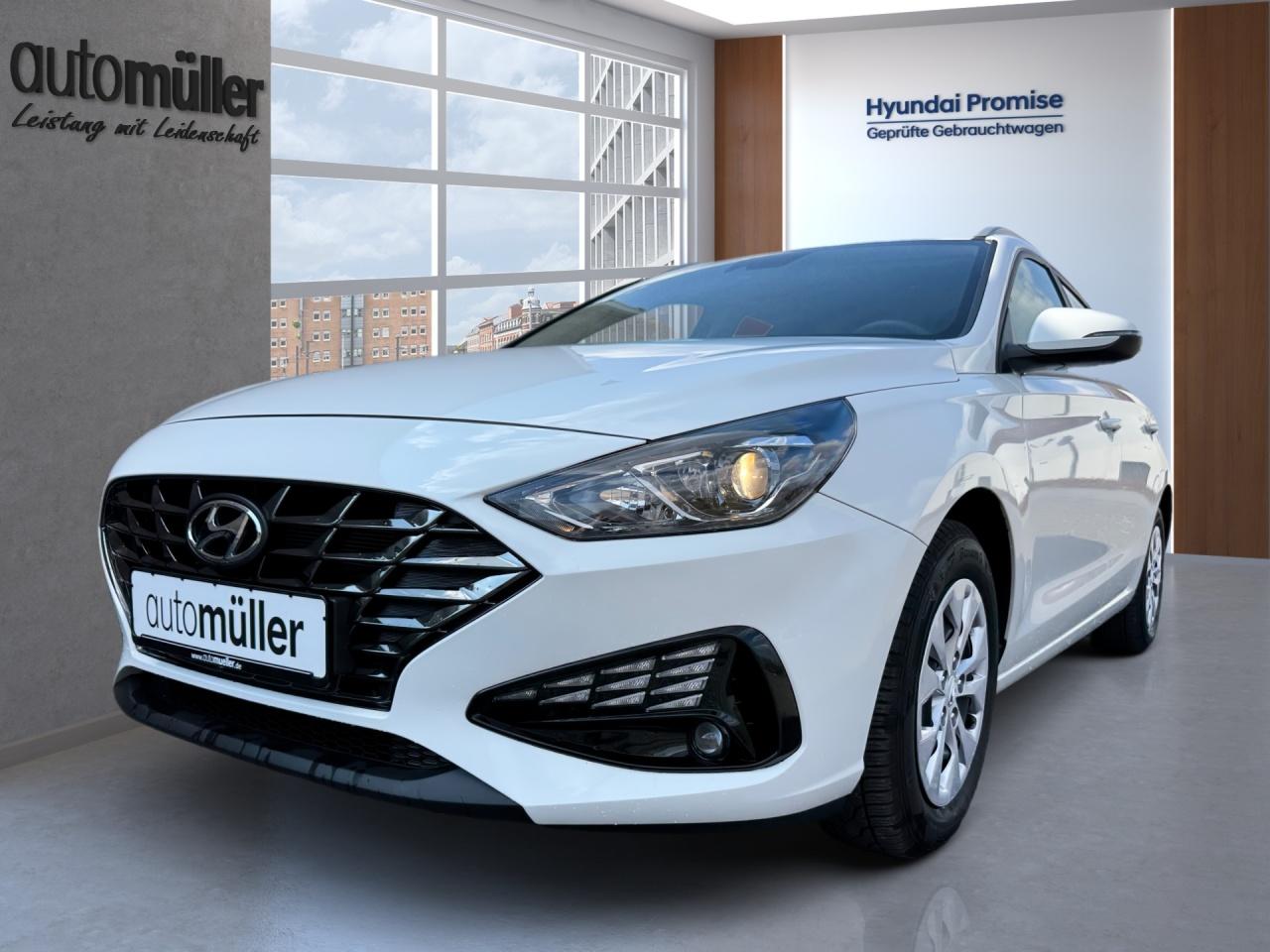 Hyundai i30 KAMERA*TOUCH*KLIMA*ZV*CARPLAY*TEMPOMAT*USB