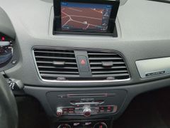 AUDI Q3 2.0 TDI quattro S tronic sport/Bose/AHK/DAB/