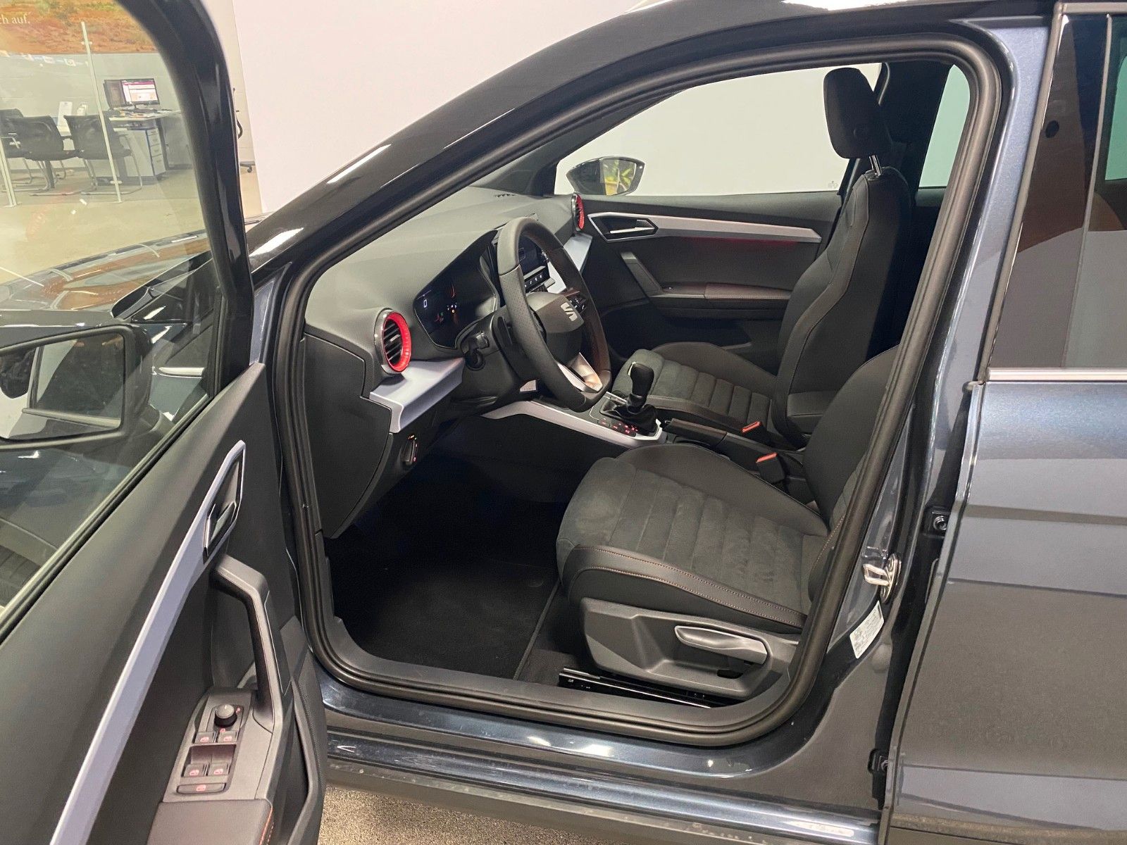 Fahrzeugabbildung SEAT Arona 1.0 TSI FR Garantie 2030+voll LED++KAMERA+