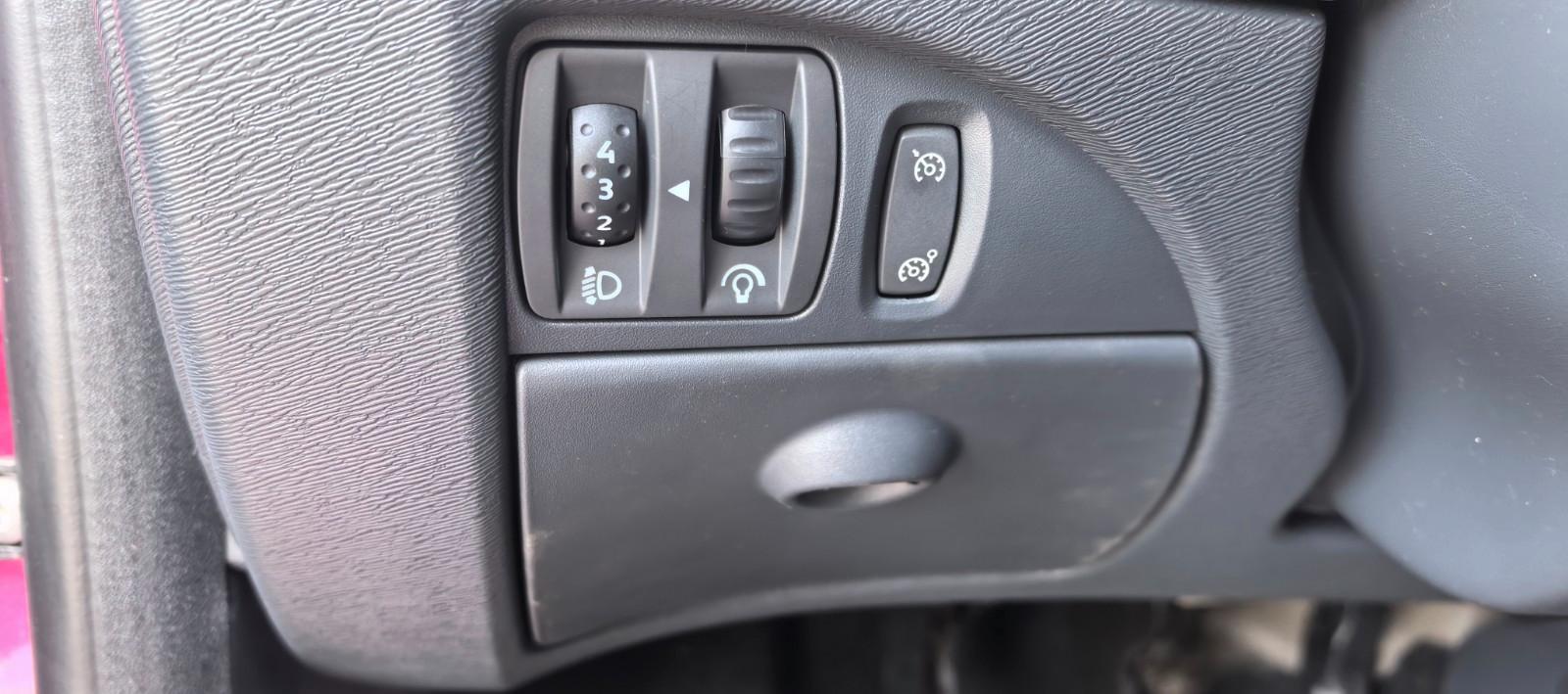 Renault Twingo Pano/Schiebedach/Zahnriemen+Wp neu