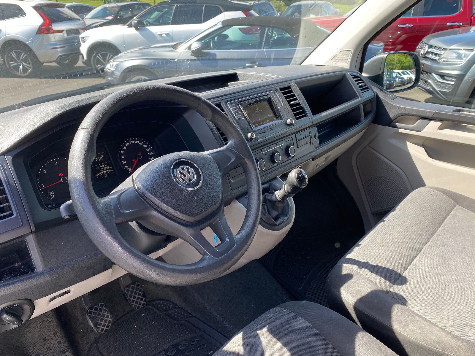 Fahrzeugabbildung Volkswagen T6 Transporter EcoProfi 3-Sitzer AHK SHZ Klima