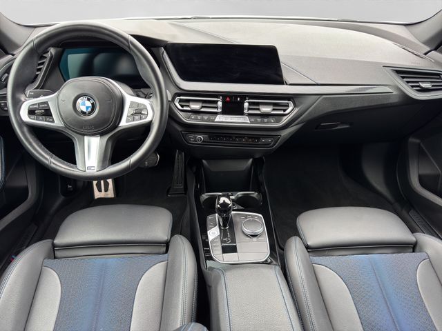 Fahrzeugabbildung BMW 218d Gran Coupé M Sport+ M Fahrwerk+LED+Navi+DAB