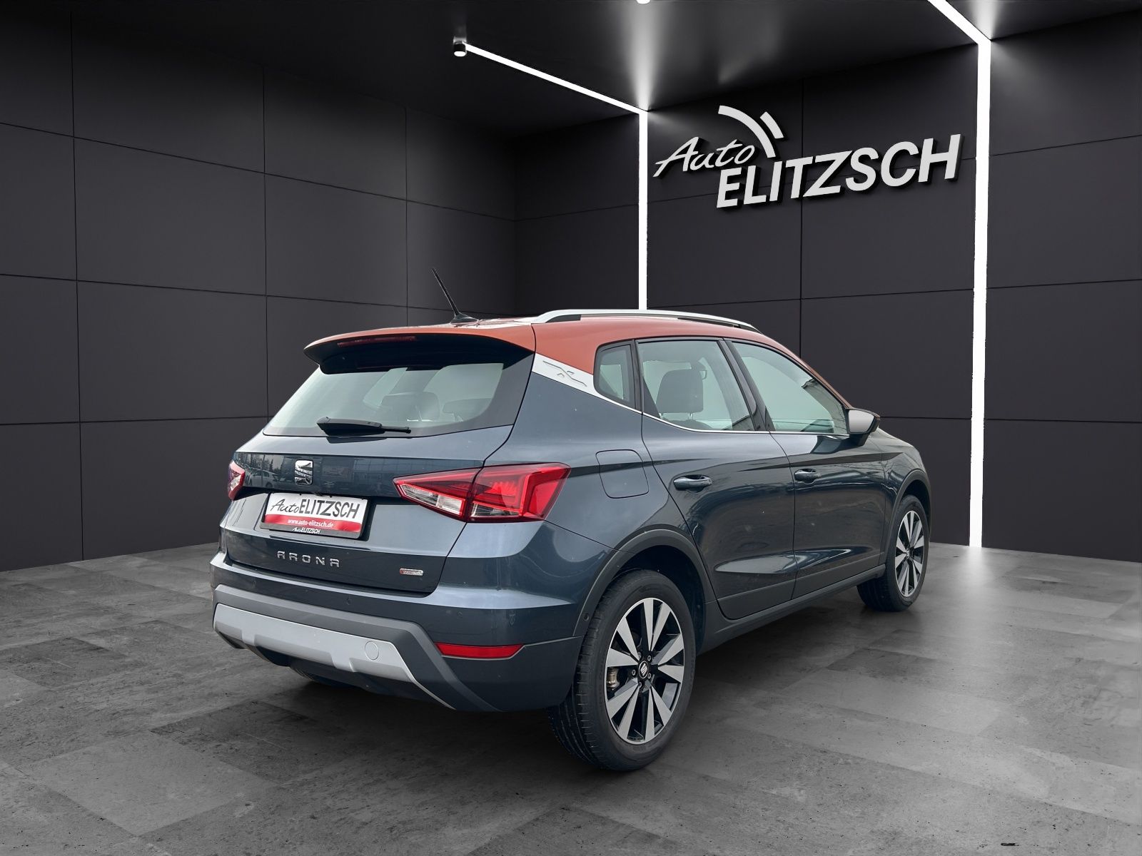 Fahrzeugabbildung SEAT Arona TSI FR DSG LED ACC AHK SH PDC Beats SeatCo