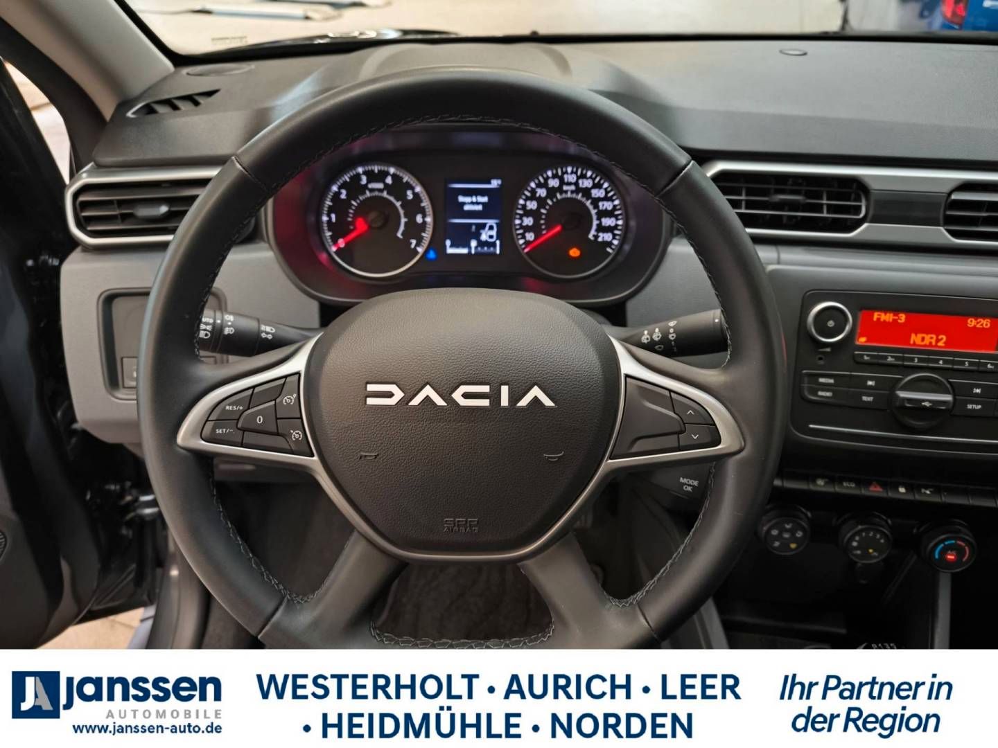 Fahrzeugabbildung Dacia DUSTER Essential TCe 100 ECO-G
