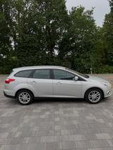Ford Focus Turnier 1.6 TDCi | 2. Hand | Scheckheft |  - Ford Focus mit Diesel-Antrieb: Kombi, 1.6