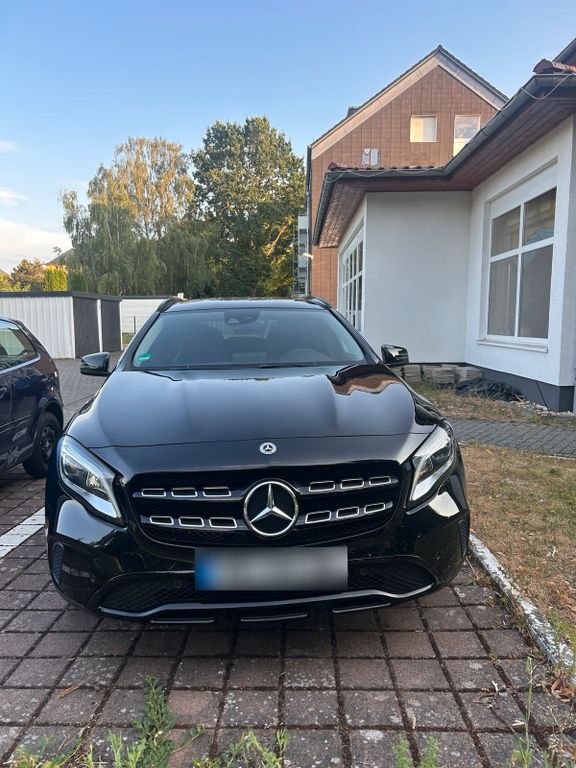 Image of Mercedes-Benz C 180