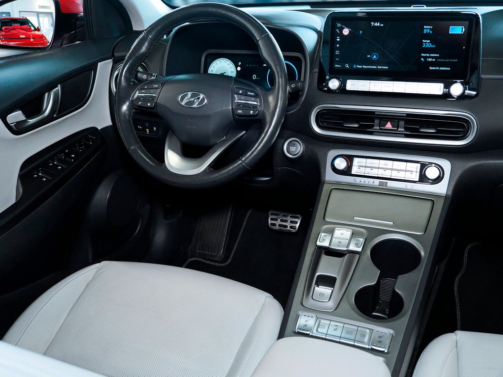 Fahrzeugabbildung Hyundai KONA PRIME ELEKTRO 2WD SHZ LHZ HUD NAVI KAMERA
