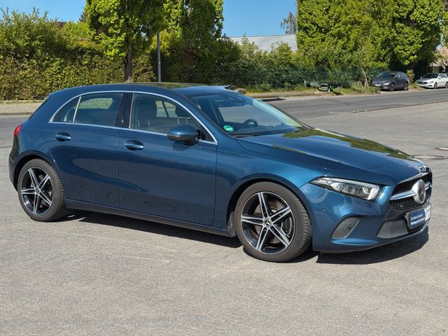 MERCEDES-BENZ A 250 Garantie *nur 35000 Km*Keyless *Memory*Amg