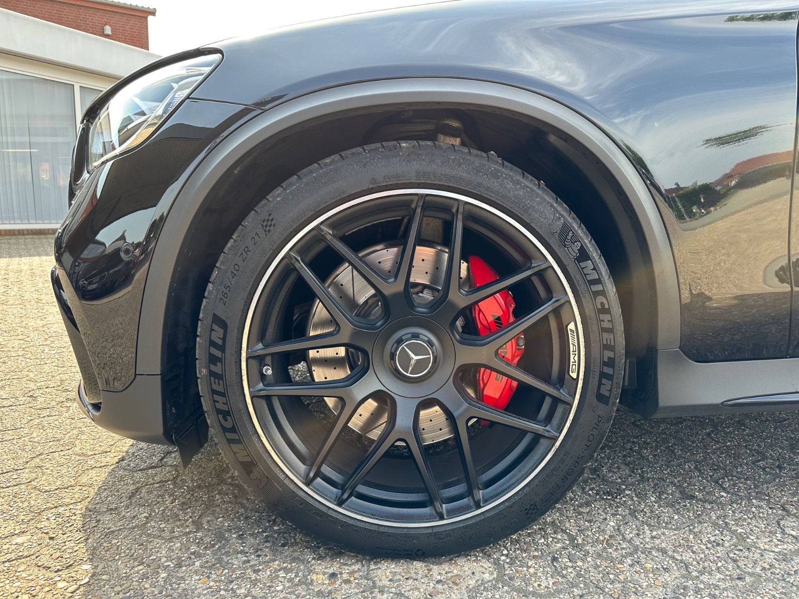 Fahrzeugabbildung Mercedes-Benz GLC 63 S AMG 4M Night/AHK/Pano/LED/360°