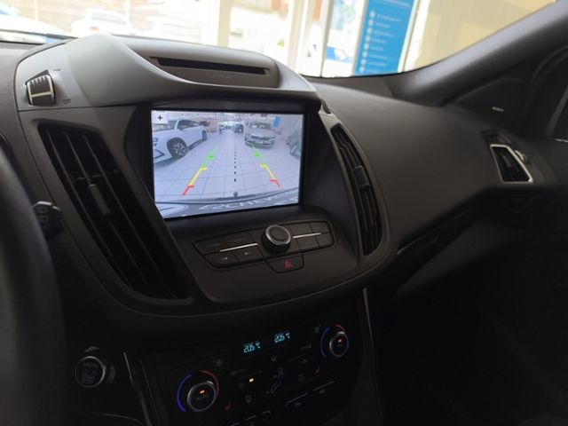 Fahrzeugabbildung Ford Kuga 1.5 EcoBoost ST-Line NAVI WINTERPAKET FRONT