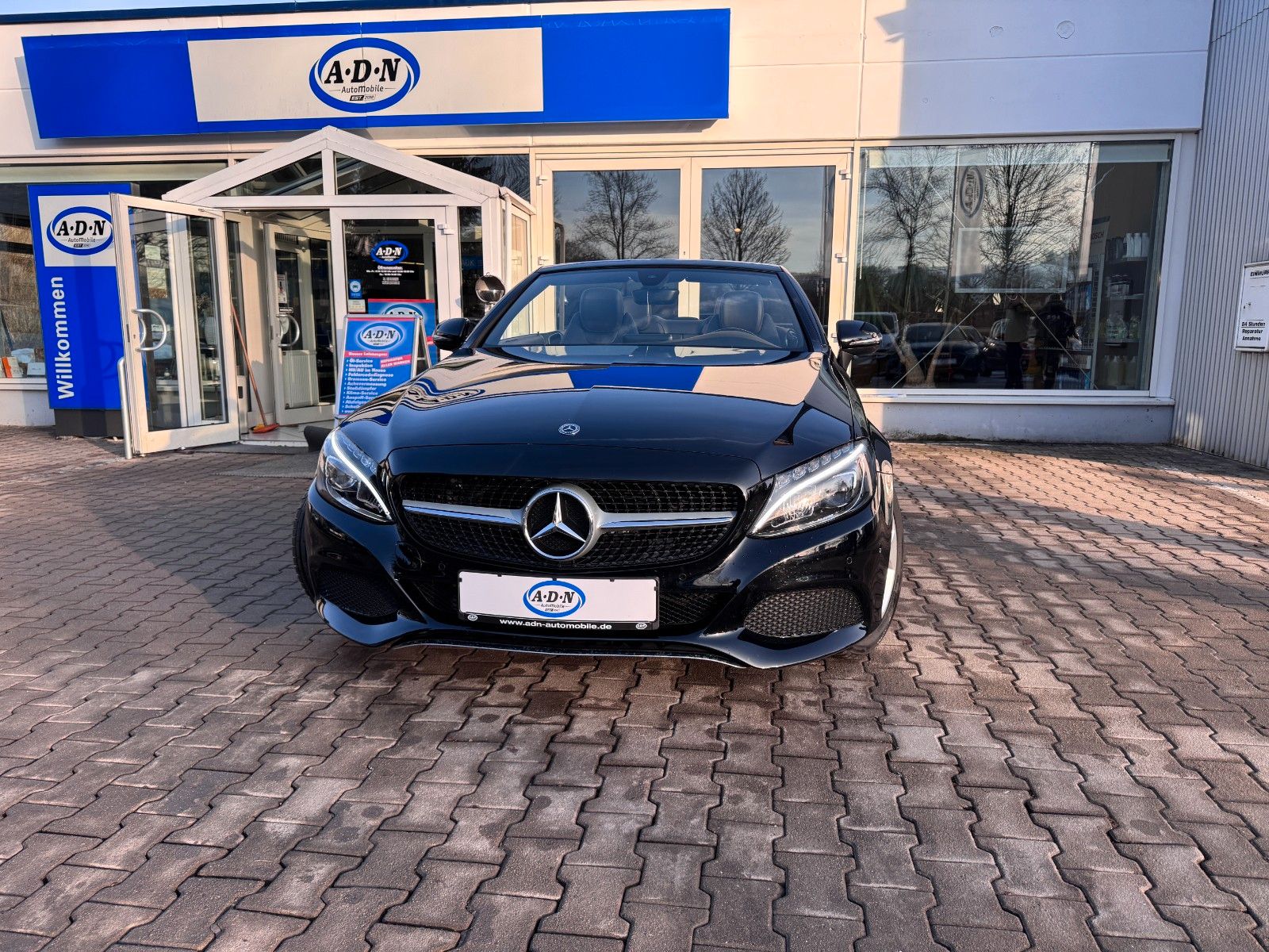 MERCEDES-BENZ C 180 Cabrio *LED*Navi*Park-Assistent*