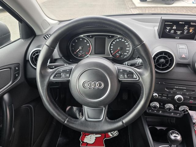 AUDI A1 — Foto 18