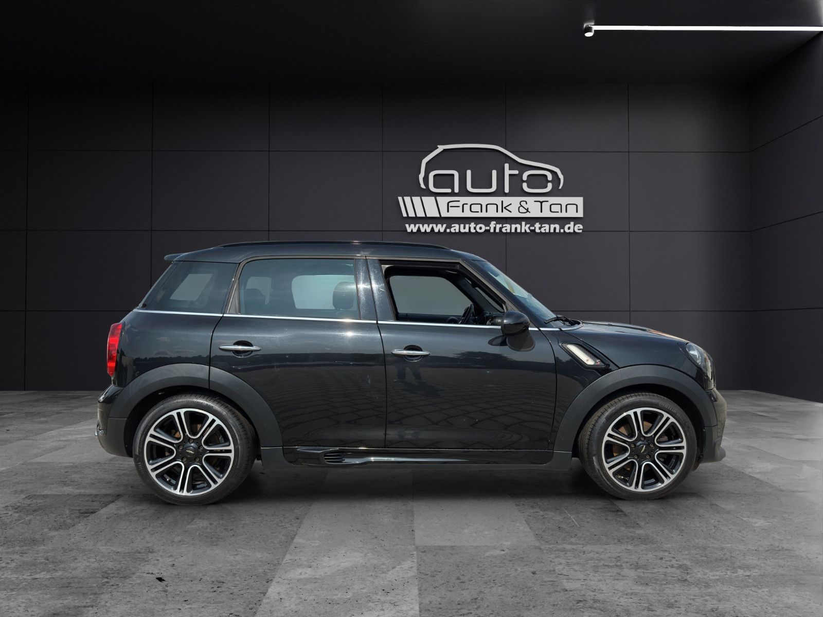 Fahrzeugabbildung MINI Cooper S CountrymanS All4*JCW*Chilli*Sport*Navi*