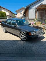 Mercedes-Benz W124 300E - Mercedes-Benz 300: W124 300e
