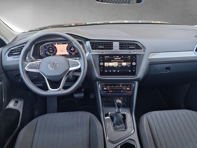 Fahrzeugabbildung Volkswagen Tiguan Allspace TDI Life DSG  7-Si LED AHK Navi