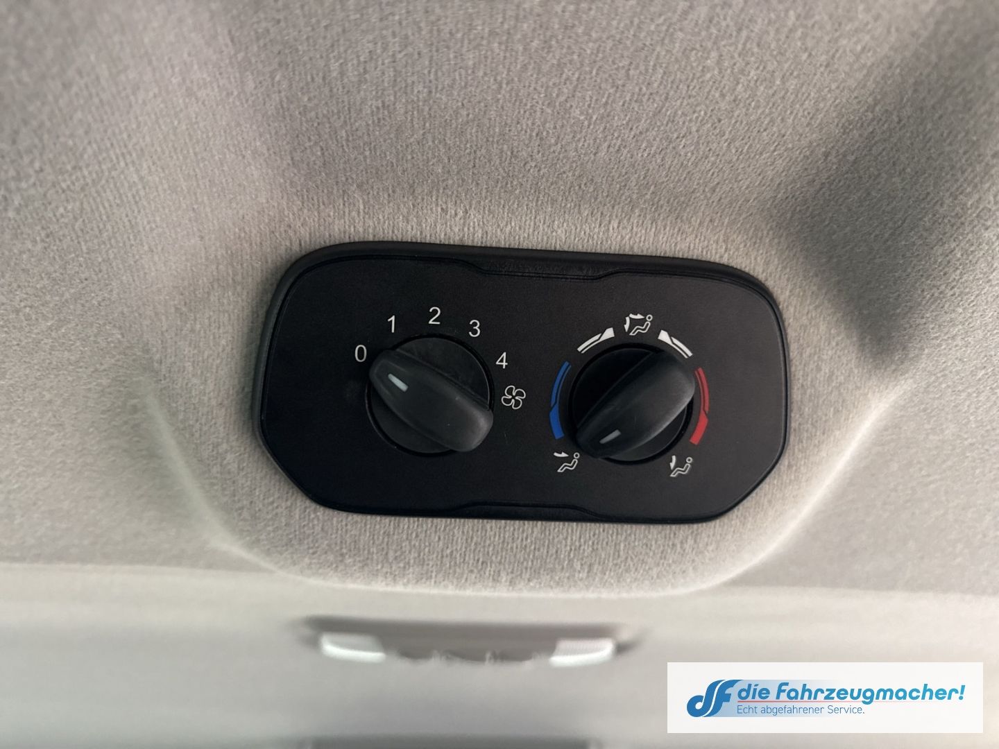 Fahrzeugabbildung Ford Transit Custom Tourneo 310 L1 Trend Temp *8472
