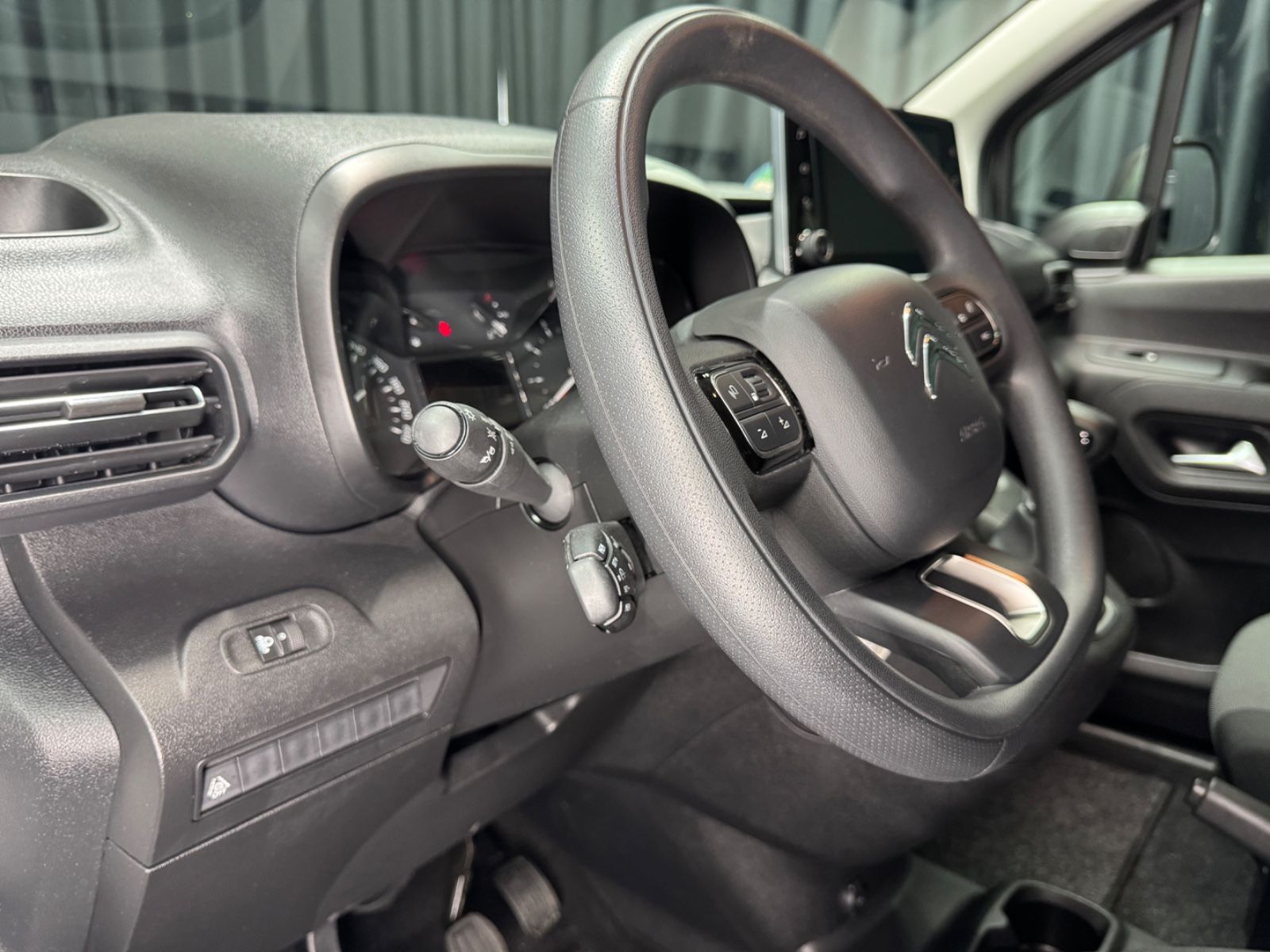 Fahrzeugabbildung Citroën Berlingo Live Pack M|NAVI|PDC|1.HAND