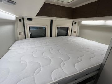 Westfalia Columbus 600 D 140 PS 8G Zusatzbett Solar ACC