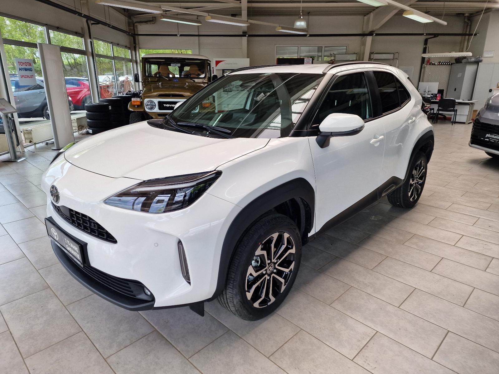 Toyota Yaris Cross Hybrid Teamplayer Winter+Safety Pak.