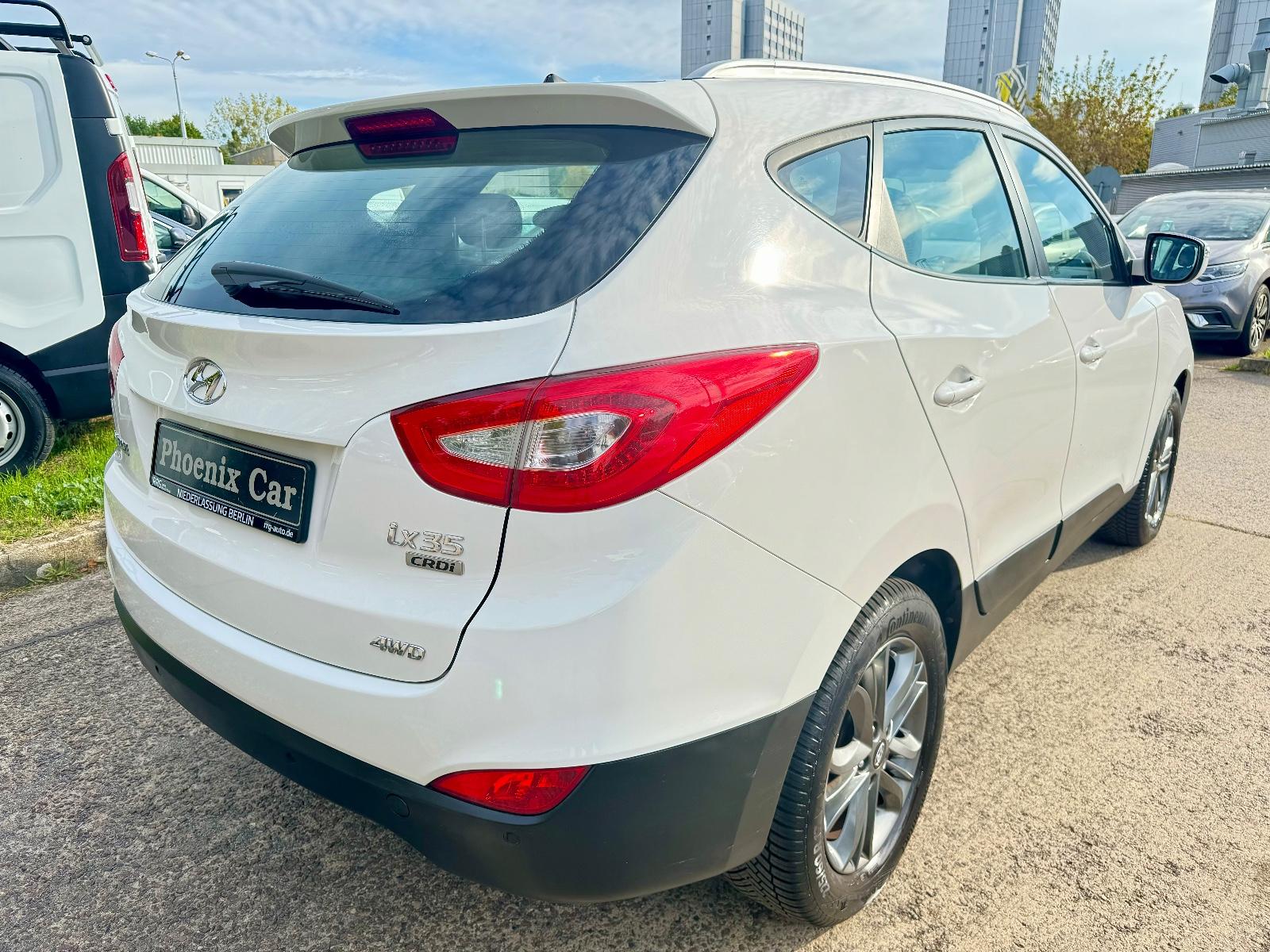 Hyundai ix35 2.0 CRDi FIFA World Cup EDITION Gold 4WD
