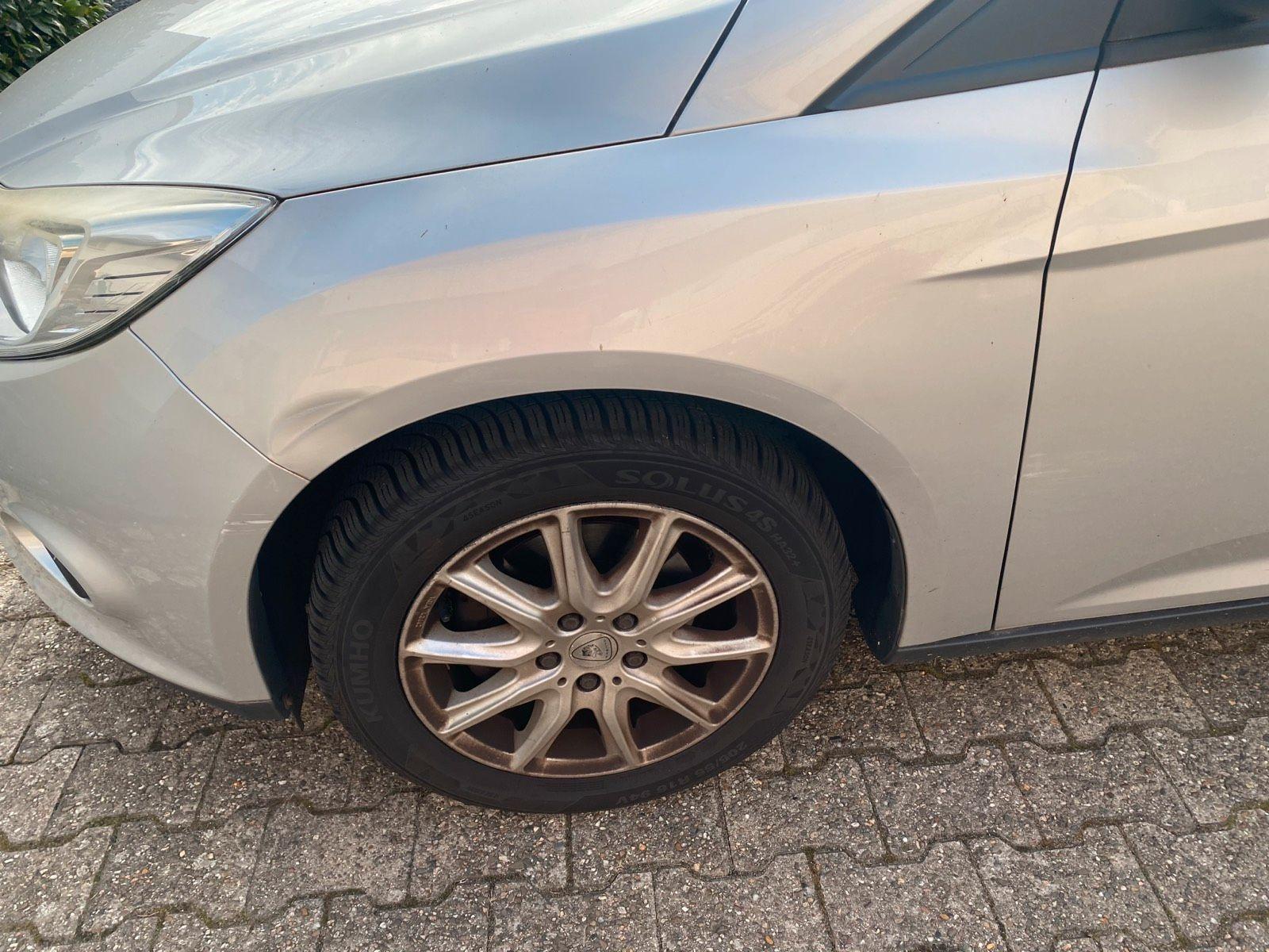 Ford Focus 2011 — photo 5