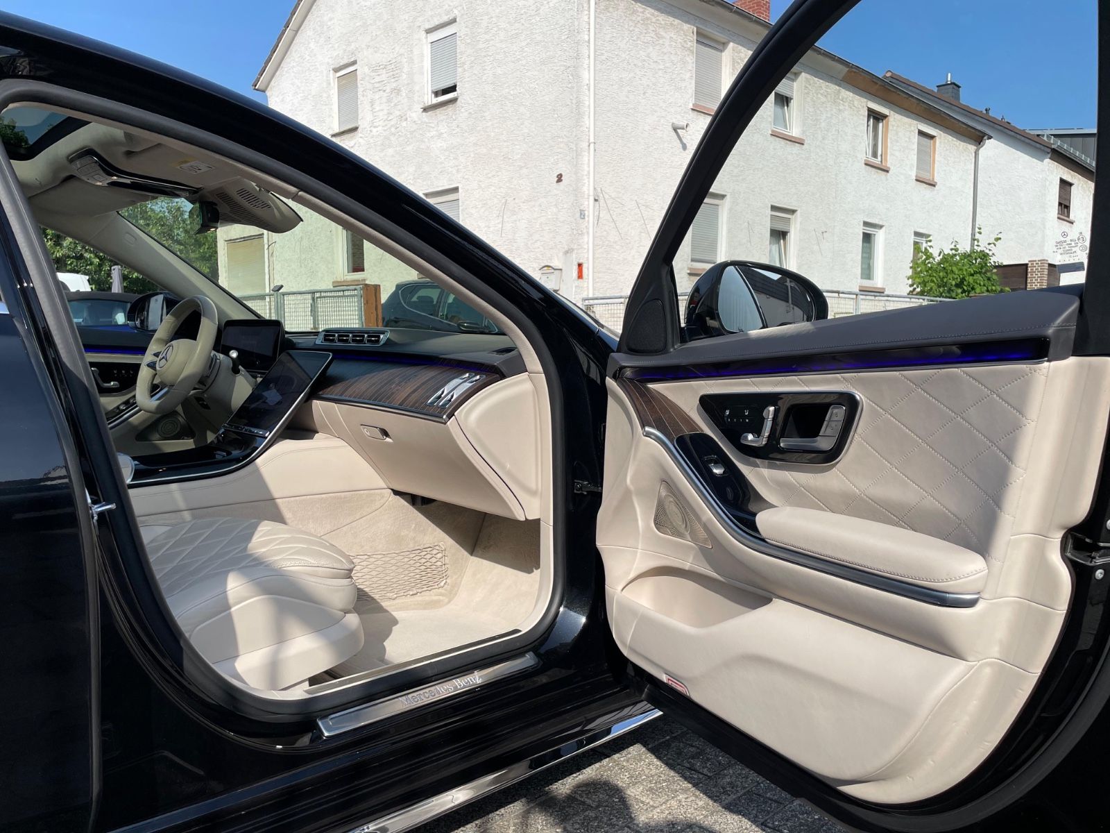 Fahrzeugabbildung Mercedes-Benz S 400 d 4Matic Lang |AMG|HUD|Exklusiv|Burmester|