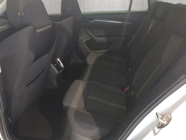 Octavia Combi Scout 2.0 TDI 4x4 DSG*AHK*MATRIX*