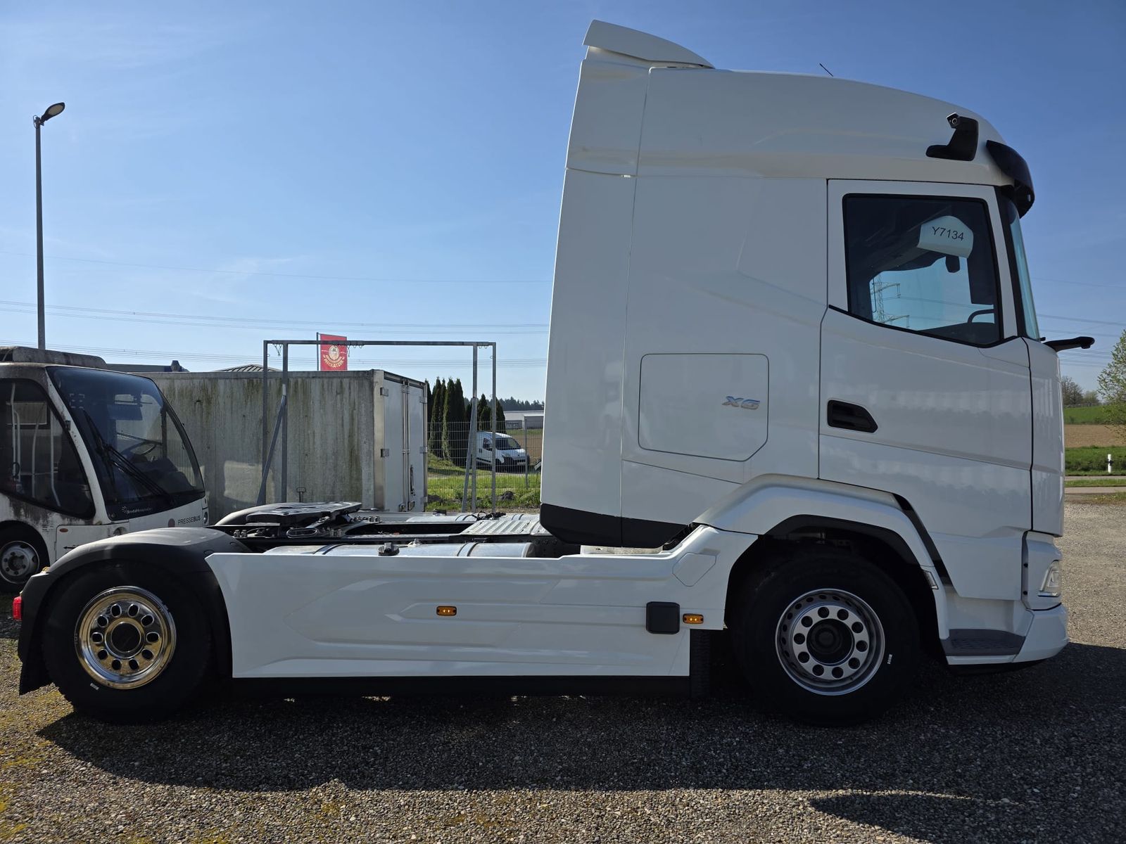 Fahrzeugabbildung DAF FT XG 480  4x Verfügbar