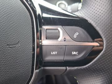 Peugeot 208 GT 1.2 PureTech 100 360+Kam.+LED+Navi+SHZ