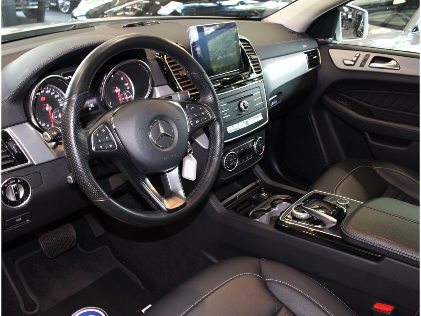 Fahrzeugabbildung Mercedes-Benz GLE 350 d Coupe 4Matic AMG-Line*AHK*Distronic