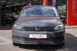 Volkswagen Touran 1.5 TSI Comfortline Navi ACC Sitzheizung - mit Benzin-Antrieb: Grau, Van