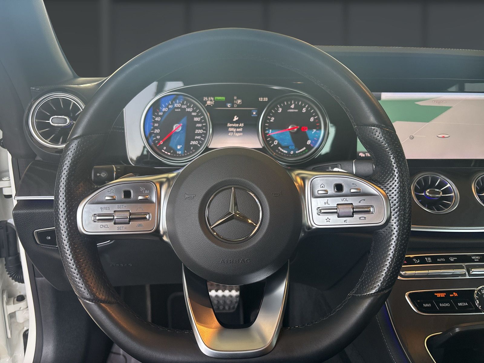 Mercedes-Benz E 200 Cabrio 4Matic Leder Standheizung Nightpak. foto 15