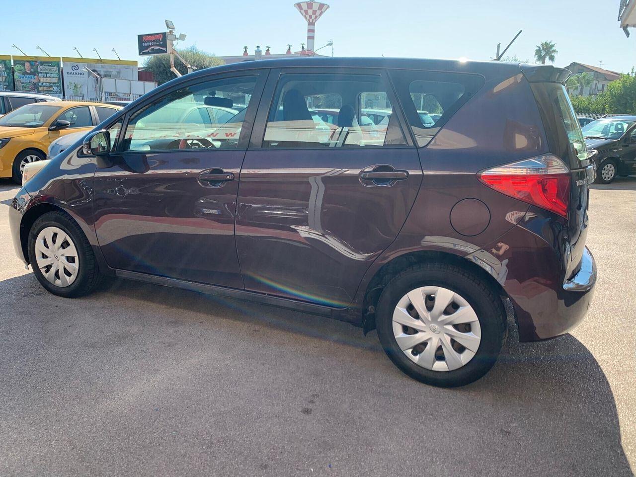 Toyota Verso-S 2011 — rear view