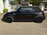 MINI "Black Beauty" Cooper S Cabrio Cooper S - schwarze MINI Cooper S Cabrio