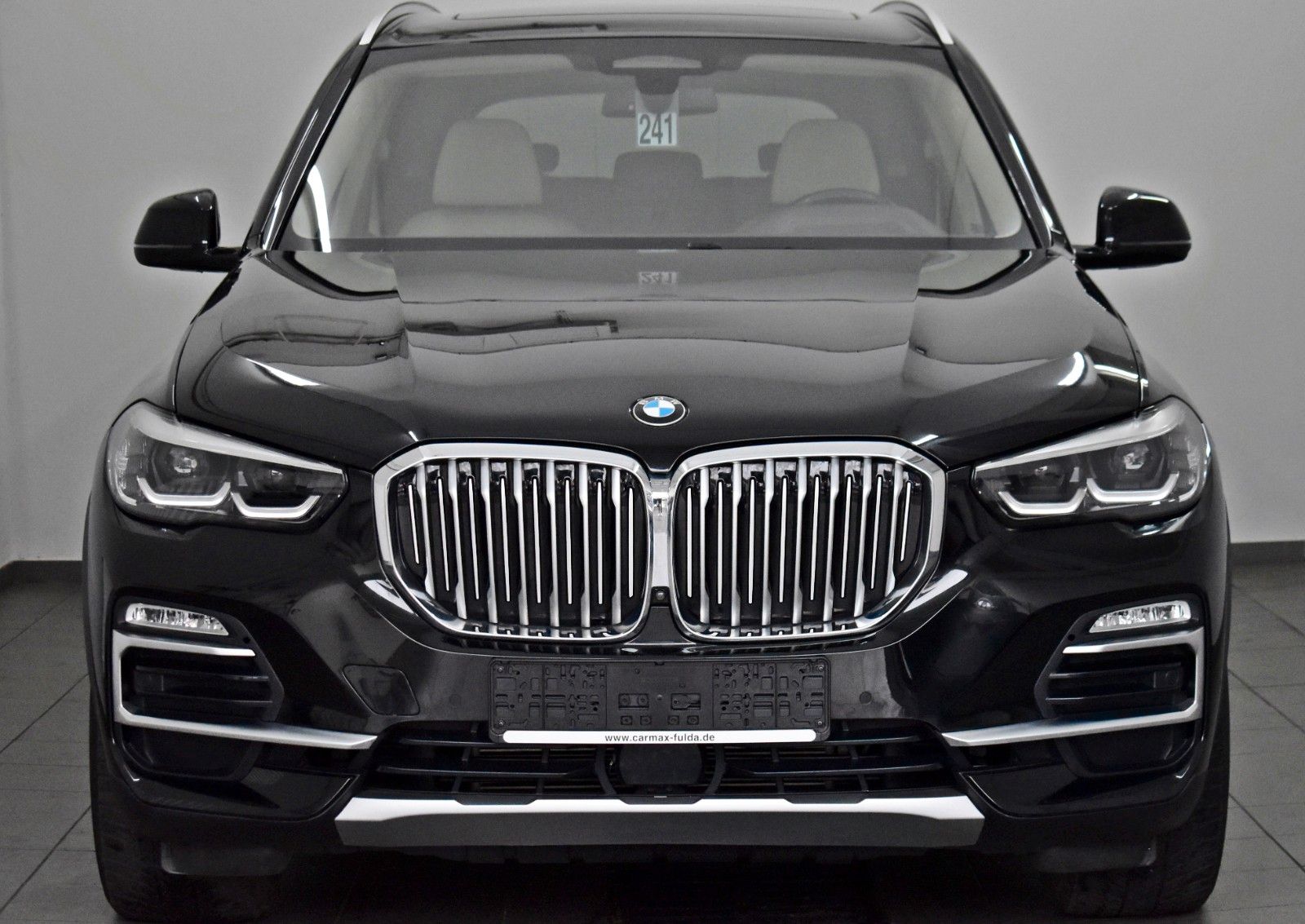 Fahrzeugabbildung BMW X5 xDrive 40i xLine Leder,Navi,LED,HeadUp,Panor.