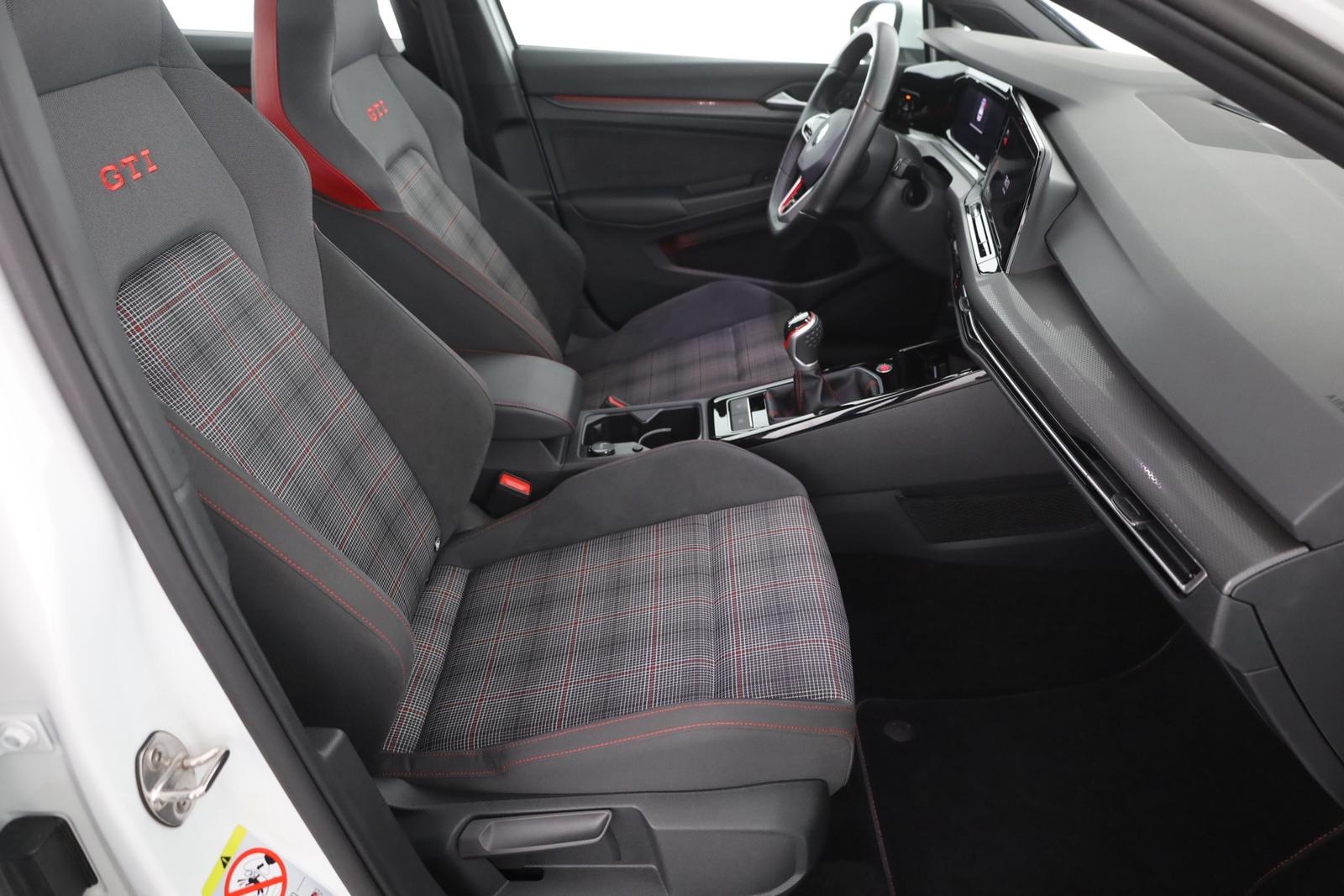 Volkswagen Golf VIII 2.0 GTI LED Navi AHK Winterpaket DAB, миниатюра 23
