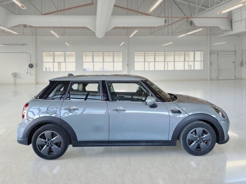 MINI ONE 55KW CLASSIC 5 PORTE BERLINA imagem 3