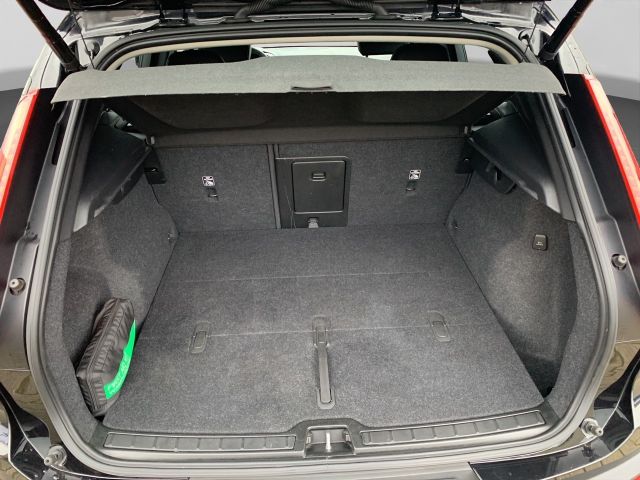 Fahrzeugabbildung Volvo XC40 Momentum Pro AHK Leder LED Kamera Ha-Kardon