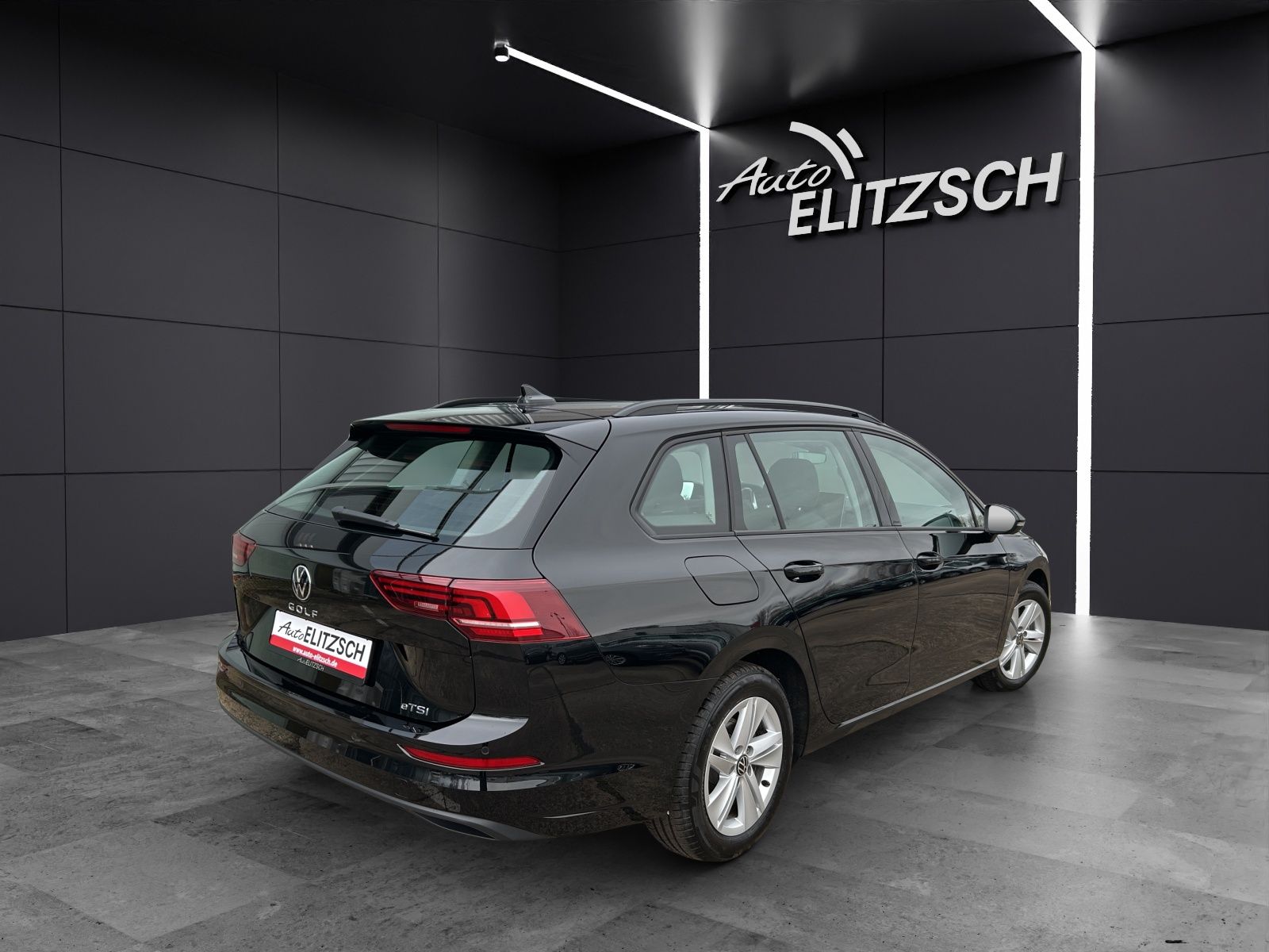 Fahrzeugabbildung Volkswagen Golf VIII Variant eTSI Life DSG LED Navi AID HUD