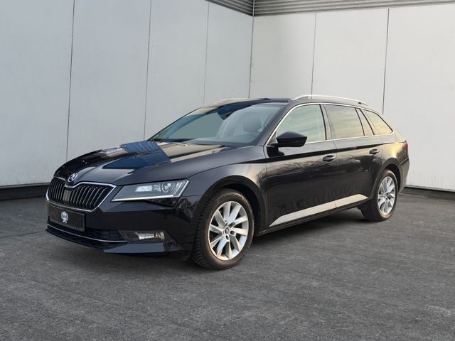 Skoda Superb Combi Style 4x4 Navi/TüV & Service Neu