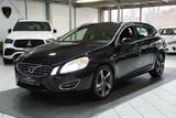 Volvo V60 Kombi Momentum*AUT*NAVI*XENON*AHK*T-LEDER* - Volvo V60 in Essen