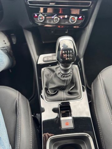 Fahrzeugabbildung Opel Mokka 1.2 Turbo Ultimate KlimaA,Navi,SHZ,ACC,PDC