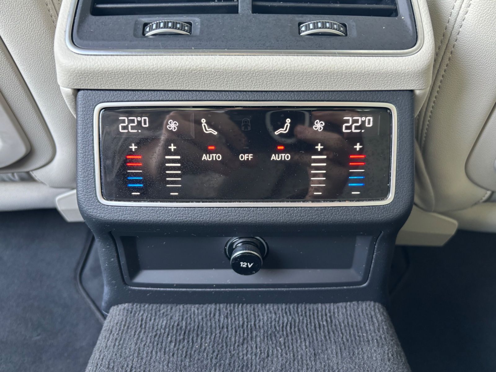 Fahrzeugabbildung Audi A6 Lim. 35 TDI Leder Navi ACC