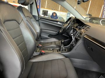 MYAUTOCENTER – Gebraucht- und Jahreswagen mit Werkstattservice in Pfaffenhofen Volkswagen Golf VII Variant Highline BMT *1. Hand*Massage*