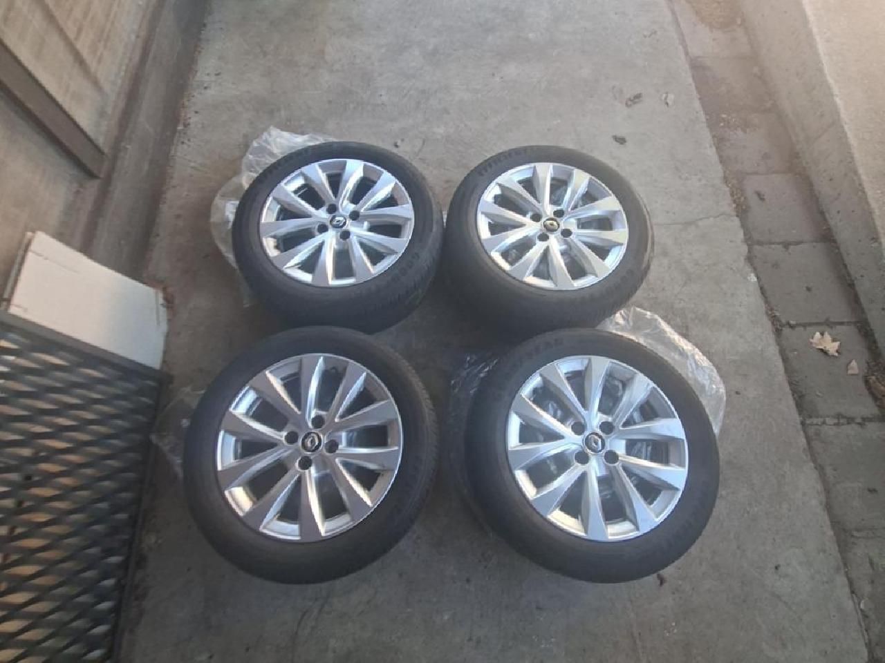 Fahrzeugabbildung Renault Clio Intens