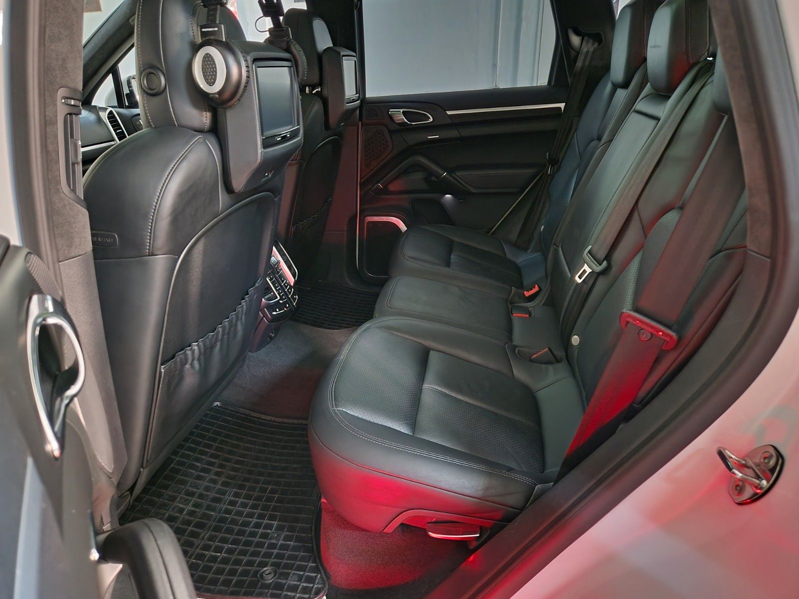 Porsche Cayenne PANO/Burmester/Akrapovic foto 21